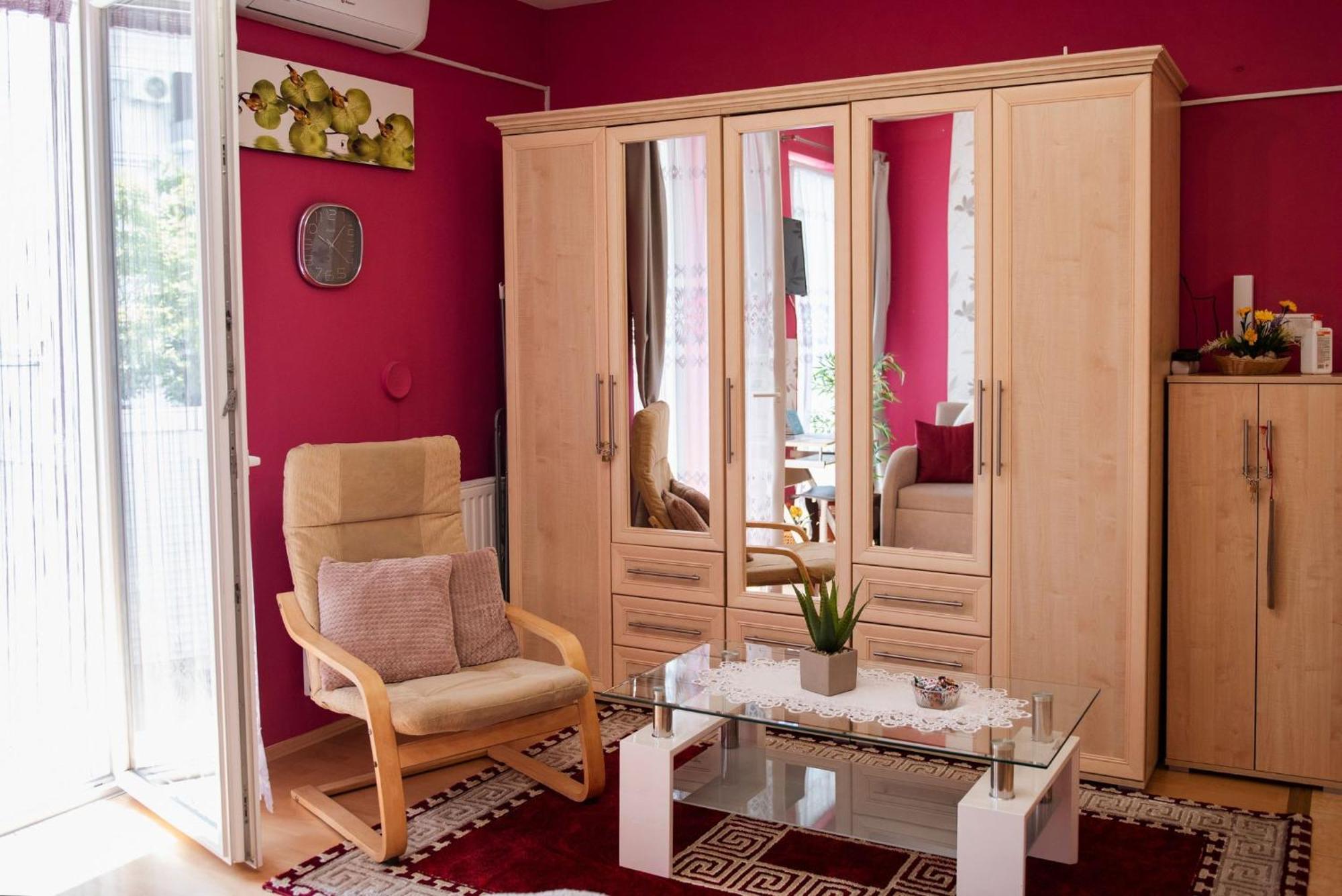 Ferienwohnung Inci Apartman Pécs Exterior foto